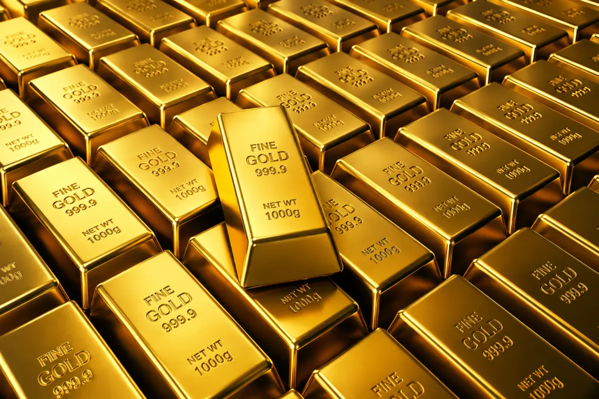 Harga Emas Dunia Terkoreksi 2%, Namun Tetap Cetak Kinerja Bulanan Terbaik Sejak Februari