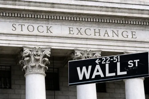 Wall Street Melaju Kencang, Dow Jones Cetak Rekor Usai Trump Batal Serang Iran