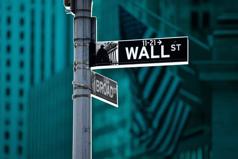 Akhir Pekan Lalu, Bursa Saham Wall Street Kompak Melemah. Ini Penyebanya!