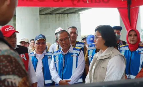 Kucurkan Dana Rp 5,902 Triliun, Sri Mulyani Inspeksi ke Tol Jogja-Solo