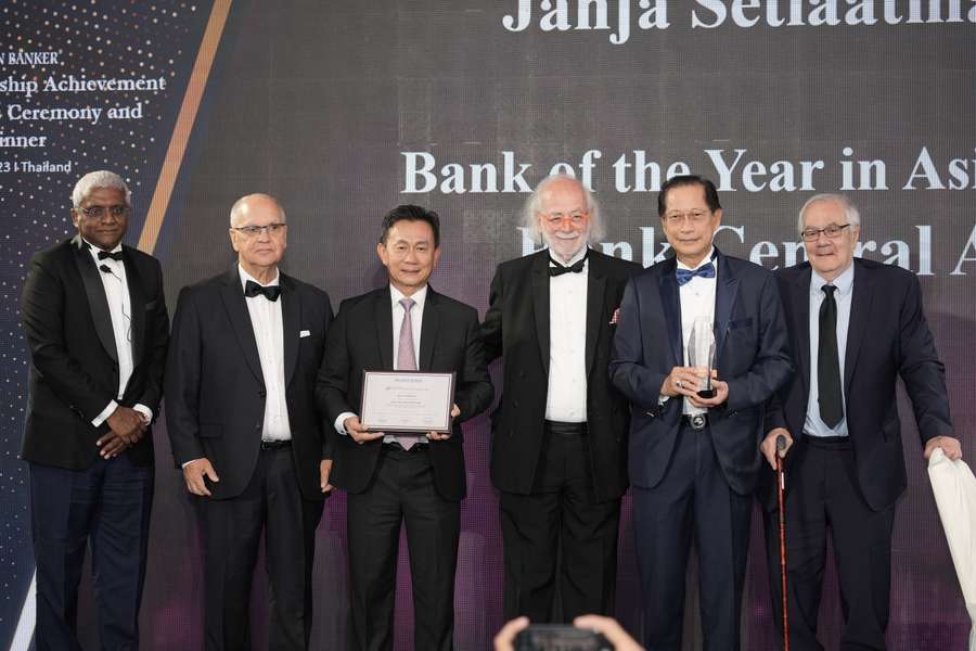 BCA Sabet Gelar Bank of The Year 2023