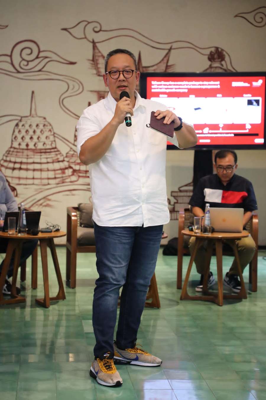 Telkom Indonesia (TLKM) Siap Revisi Naik Terget Revenue 2023