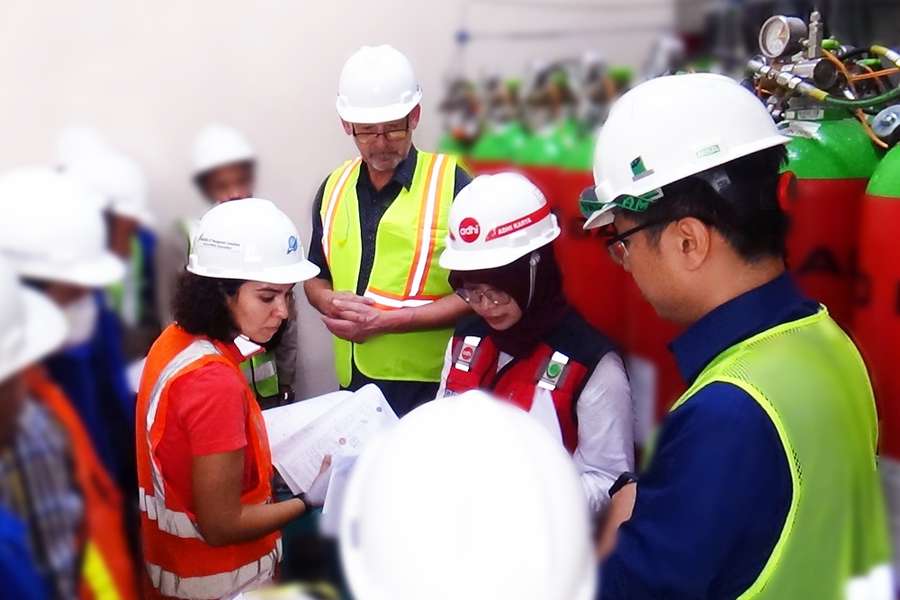 OJK Tetapkan Saham Adiwarna Anugerah Abadi Sebagai Efek Syariah