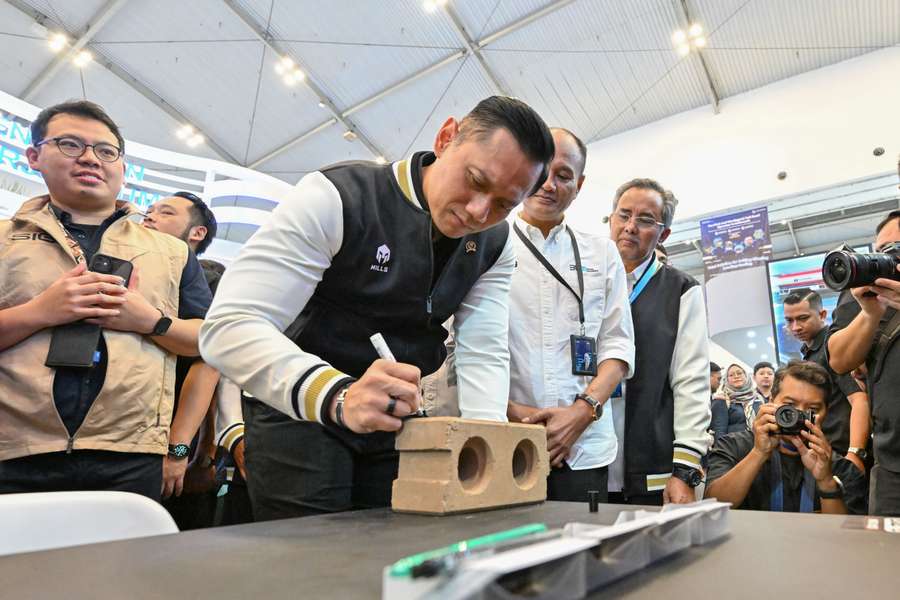Dukung Ekonomi Berkelanjutan, SIG Andalkan Semen Hijau untuk Infrastruktur!
