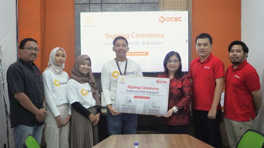 OCBC dan BroilerX Fasilitasi Pembiayaan kepada Peternak Ayam Broiler dengan KTA Cashbiz
