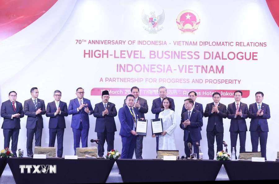 BNI dan VinFast Jalin Kerja Sama untuk Dorong Ekosistem Kendaraan Listrik di Indonesia