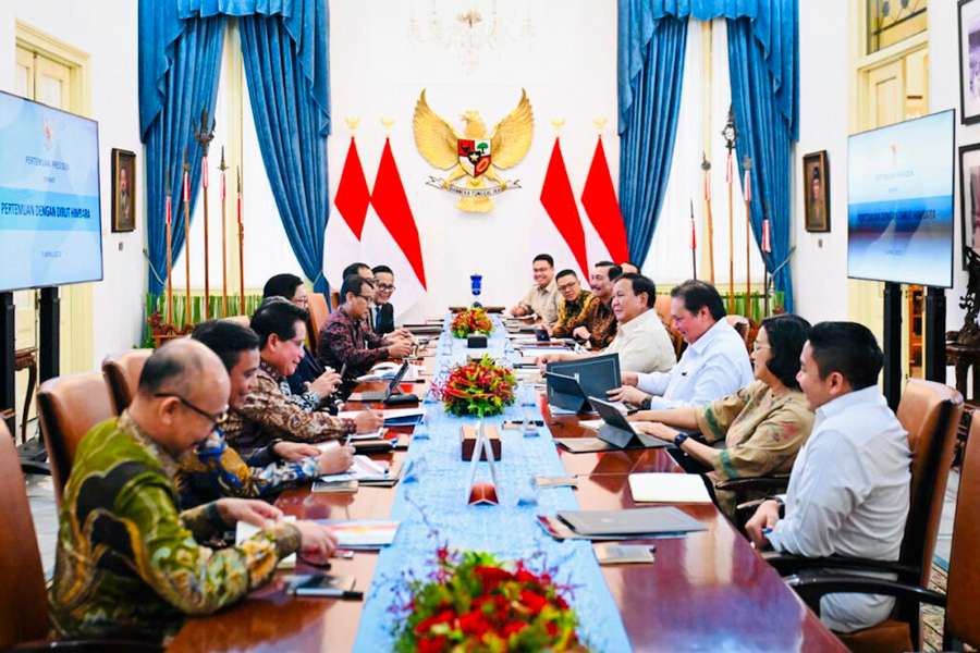 Bersama Jajaran Kabinet Presiden Prabowo Bahas Respons Ekonomi Global dan Kebijakan Tarif