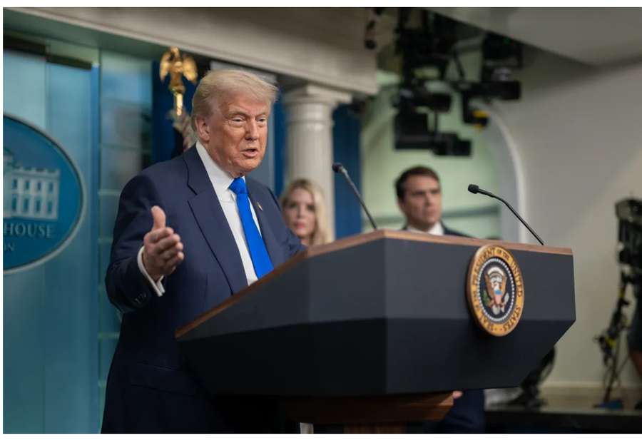 Trump Tunda Kenaikan Tarif Impor China, Pasar Tahan Napas 90 Hari Lagi