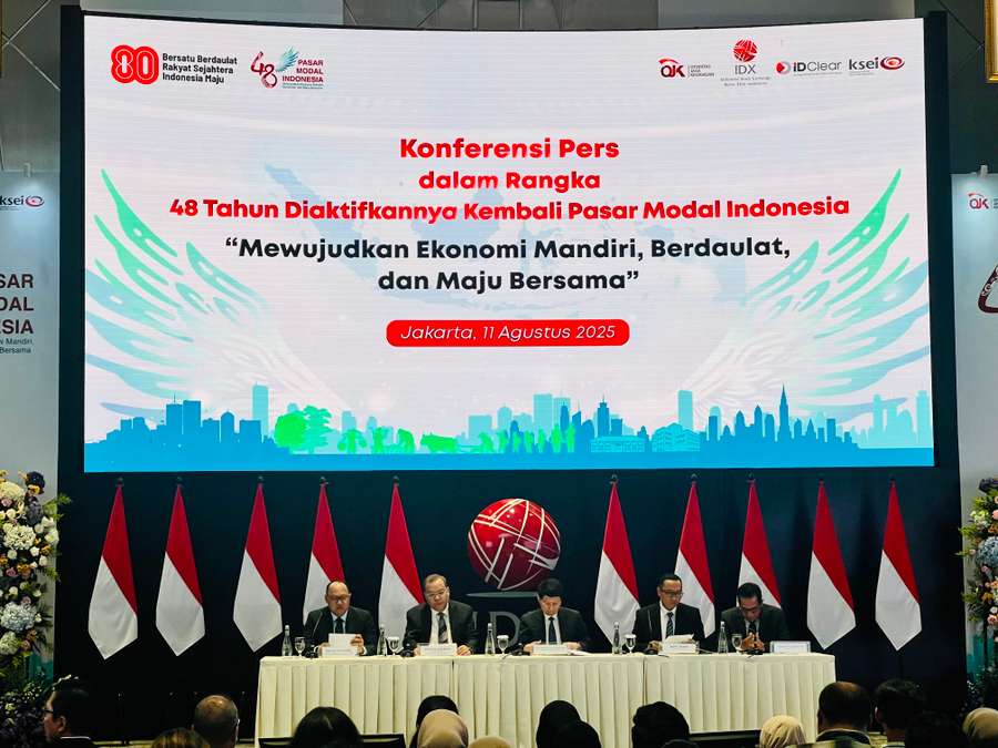 BEI Luncurkan ETF Emas November 2025, OJK Beberkan Aturannya!