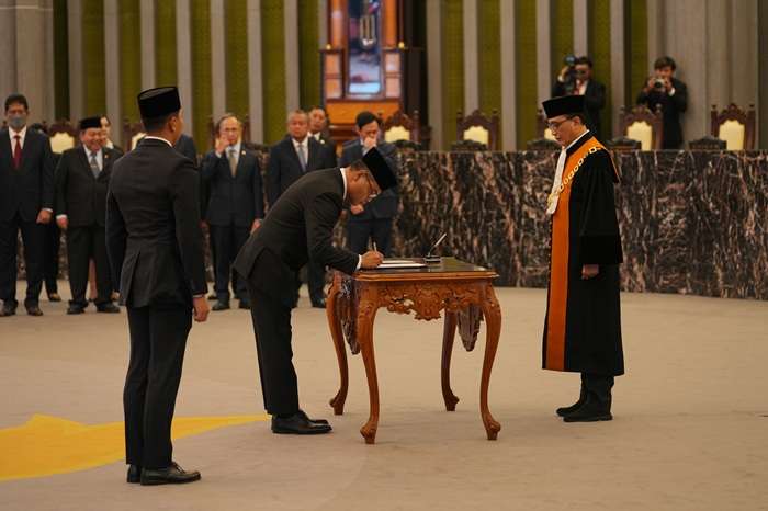 Berkarir 30 Tahun, Ricky Perdana Gozali Dilantik sebagai Deputi Gubernur Bank Indonesia