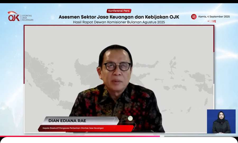 Benarkah Masyarakat Tarik Dana Massal Saat Demo? Ini Kata OJK!