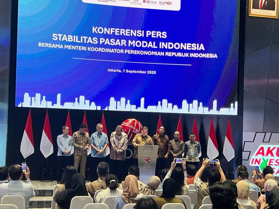 Airlangga Hartarto Sampaikan Duka Mendalam dan Pastikan Stabilitas Pasar Modal Aman